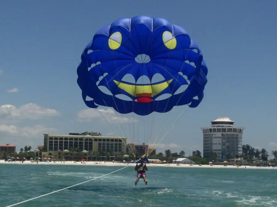 parasailing watersports suncoast pete parasail